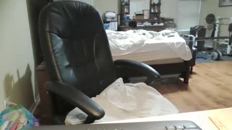 ilike2expose online show from March 6, 4:17 pm