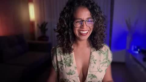 Snapshot of illaroom chatting on February 7, 11:45 pm Kloe online show from February 7, 11:45 pm