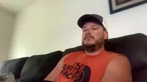 ilovefishing4 online show from April 18, 11:38 pm