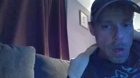 Ilovesquirterz1 online show from February 5, 9:15 am