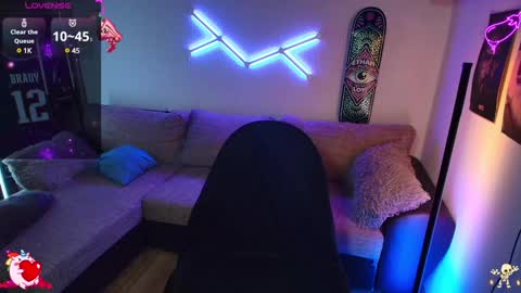 Snapshot of ilyafriend chatting on January 13, 7:00 am Ilya online show from January 13, 7:00 am