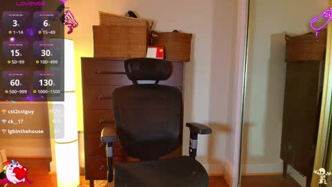 Snapshot of ilyafriend chatting on January 26, 7:53 am Ilya online show from January 26, 7:53 am