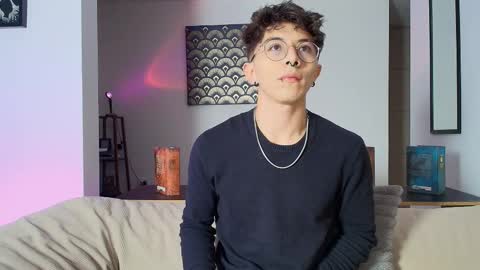 Snapshot of im__thomas chatting on September 9, 3:28 am IM  THOMAS online show from September 9, 3:28 am