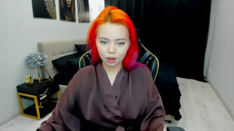 Roxy online show from May 23, 7:32 pm