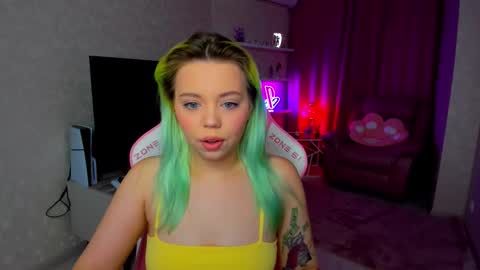 Roxy online show from November 17, 7:16 pm