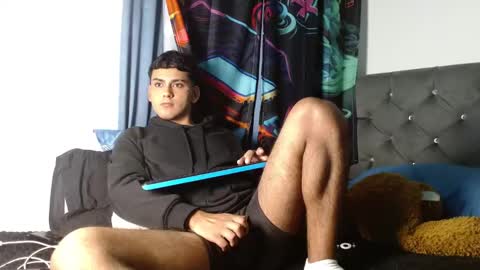 im_juanda online show from November 4, 8:32 pm