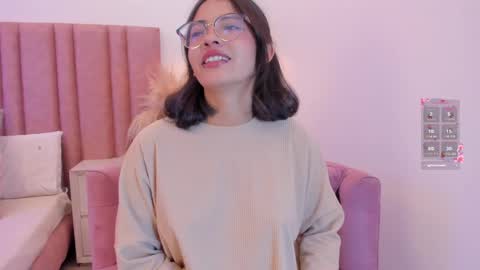 Lilyy  online show from April 7, 1:35 pm