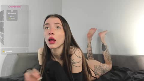 Im Lure online show from May 9, 9:43 pm
