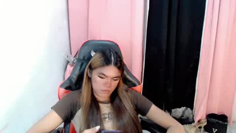 im_yourfairyannaxx online show from April 15, 7:58 pm