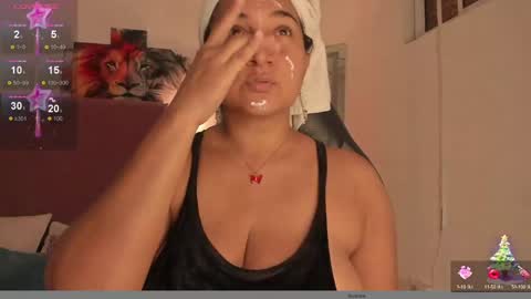Snapshot of imacwenn_ chatting on December 30, 1:25 pm Sofia online show from December 30, 1:25 pm