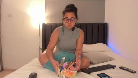 Sofia online show from February 10, 1:14 pm