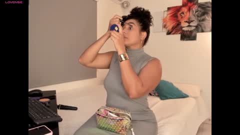 Snapshot of imacwenn_ chatting on January 9, 3:12 pm Sofia online show from January 9, 3:12 pm