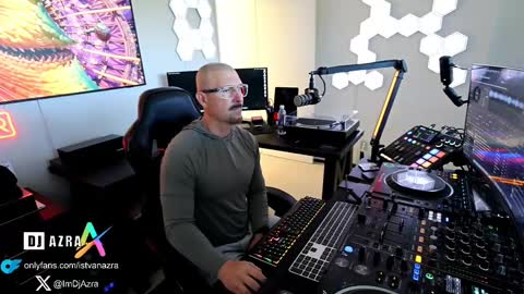 DJ Azra online show from February 17, 4:39 pm