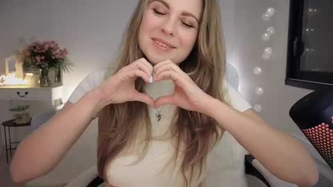 ImKeira online show from February 18, 7:41 pm