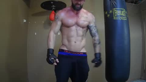 Snapshot of imnewherelollol chatting on January 15, 4:11 pm Majordadbod101 online show from January 15, 4:11 pm