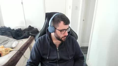 imstillfish online show from March 30, 9:53 am