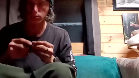 Imstuckhere online show from March 19, 8:53 am