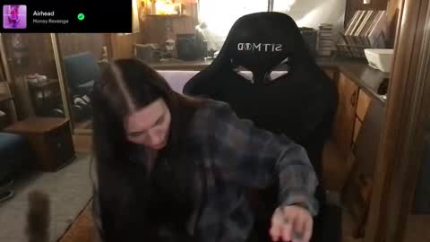 Carter online show from March 5, 4:10 am