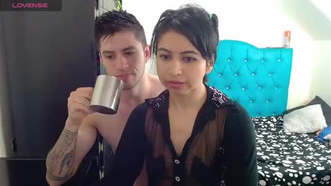 incubus_couple1 online show from February 6, 10:25 am