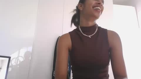 indanbella19 online show from May 30, 8:13 am