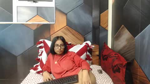 Armani online show from January 28, 7:22 am