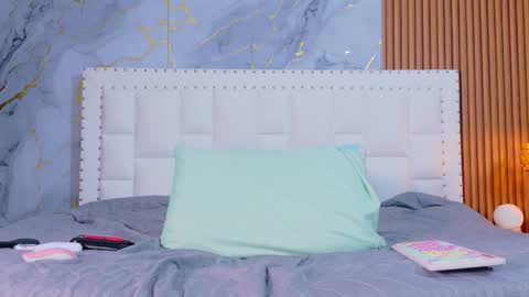 LITTLE AINHOA  online show from December 5, 8:17 pm