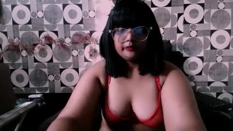 candy online show from January 17, 4:05 pm