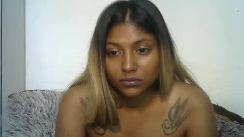 indianqtpie6 online show from January 10, 6:52 am