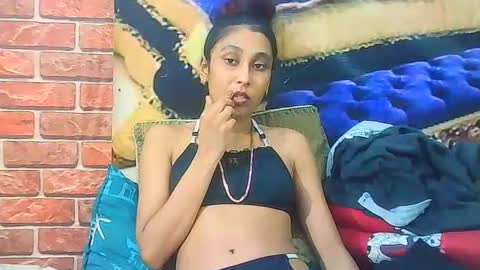 indiansexybutt4u2luv online show from June 26, 9:37 am