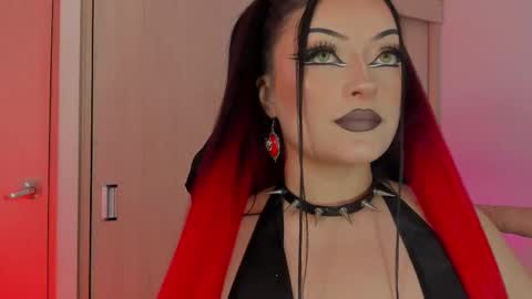 Hey  Im Indie follow me on my instagram  online show from September 25, 8:27 pm