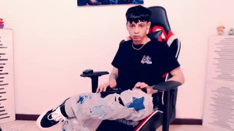 matias online show from April 30, 8:57 pm