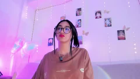 Luna  online show from March 4, 2:52 am