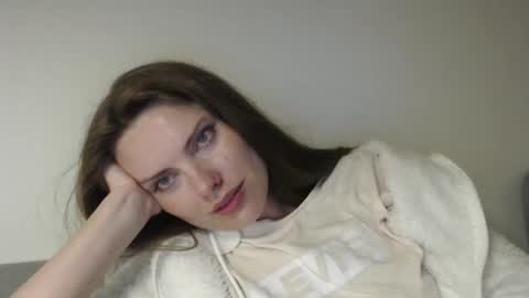 Sweet girl online show from March 24, 10:49 pm