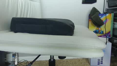 Hanging Out online show from January 9, 1:39 pm