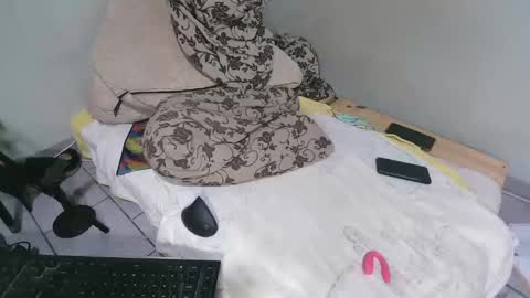 ink brunette online show from November 30, 9:55 pm