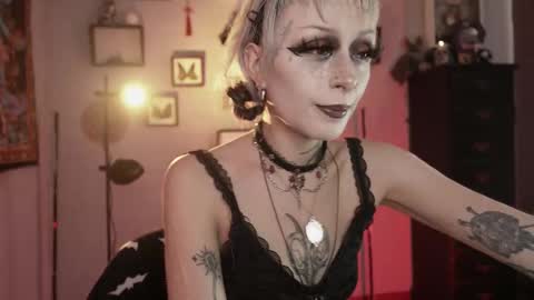   SANIA  online show from March 17, 5:07 pm