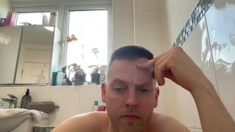 InterestedHun online show from April 12, 1:59 pm