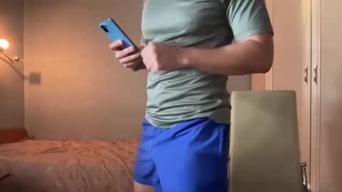 invincible_ron online show from October 21, 8:08 am