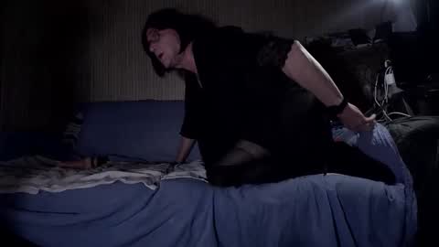 ionnatrav online show from December 21, 4:02 pm