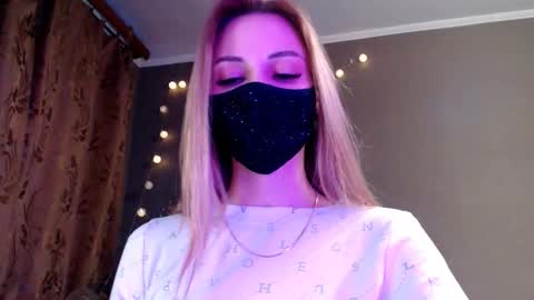 Lily online show from March 18, 4:13 pm