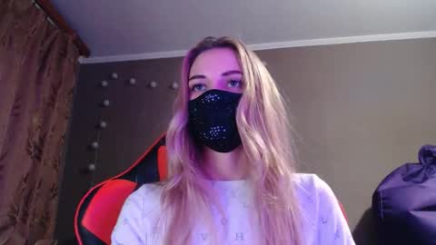 Lily online show from October 23, 5:47 pm