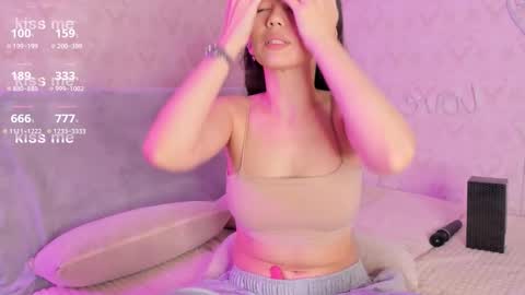 iris on cam online show from October 8, 8:37 pm