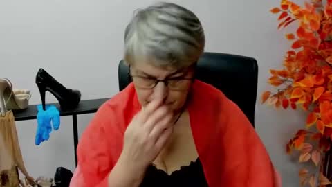 I R I S online show from February 4, 10:43 am