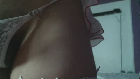 Snapshot of irisbell_ chatting on January 10, 12:04 pm Camilla online show from January 10, 12:04 pm