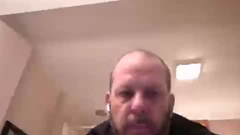irishanimal61178 online show from June 26, 2:28 am