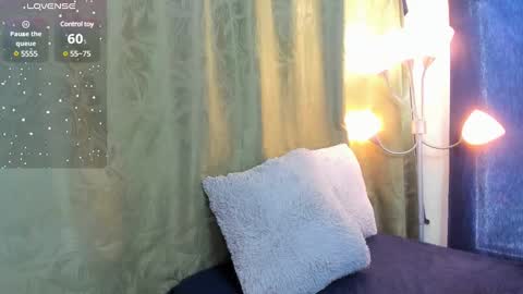 iris online show from March 10, 12:49 pm