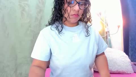 iris online show from February 18, 12:17 pm