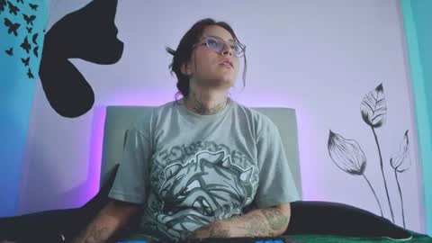 iriss_cardenas online show from June 16, 8:35 pm