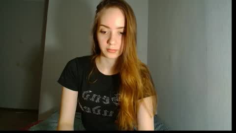 irma_b2004 online show from February 6, 10:01 pm