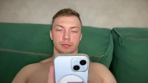 Iron online show from April 12, 9:52 pm